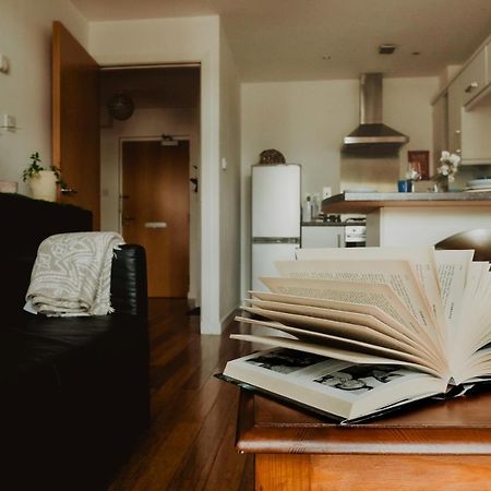 Lovely Bohemian Apartment In Heart Of City Life Glasgow Exterior foto